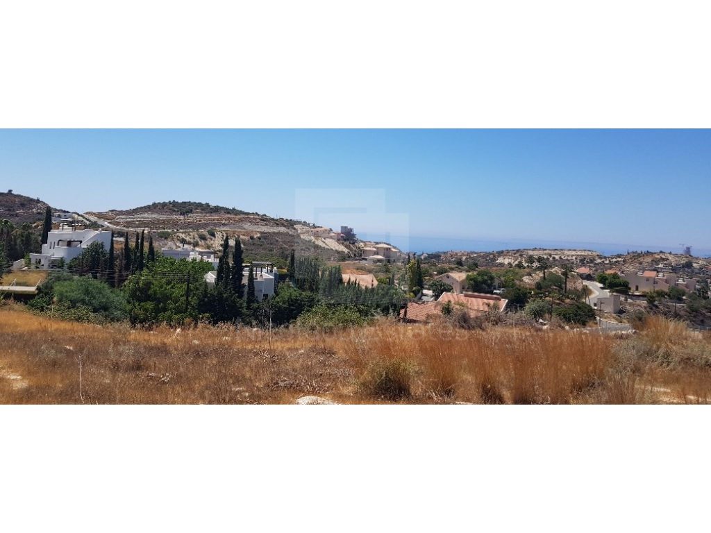 843m² Plot for Sale in Agios Tychonas, Limassol District