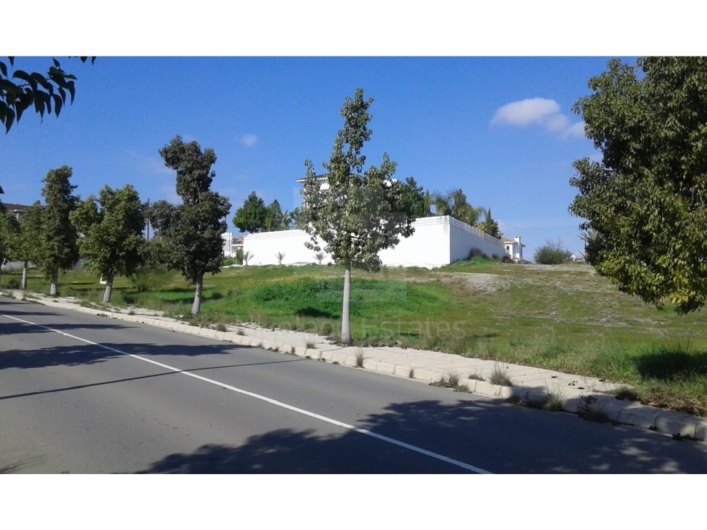 610m² Plot for Sale in Kallepeia, Nicosia District