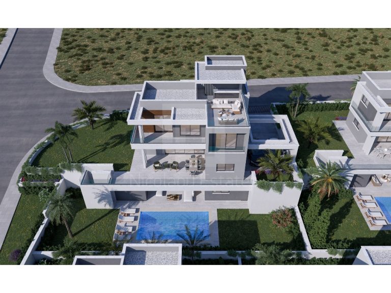 5 Bedroom House for Sale in Agios Tychonas, Limassol District