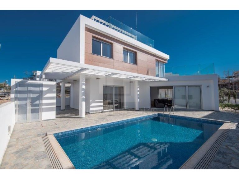 3 Bedroom House for Sale in Famagusta – Agia Napa