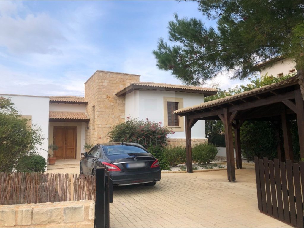 3 Bedroom House for Sale in Kouklia, Paphos District