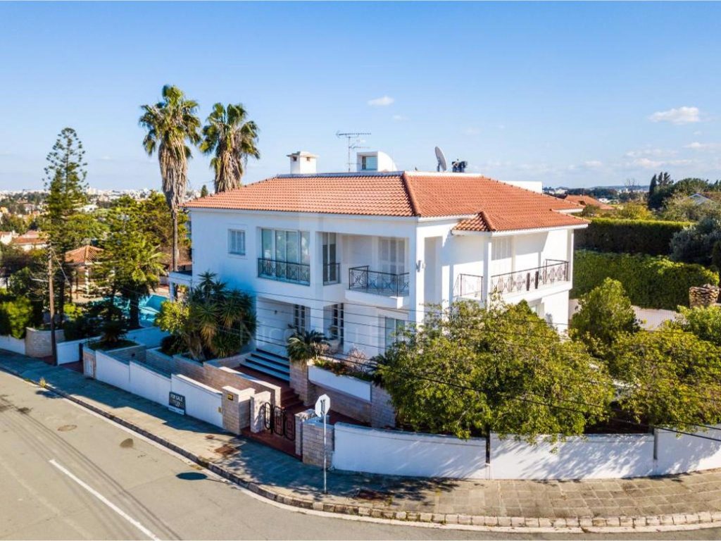 3 Bedroom House for Sale in Strovolos, Nicosia District