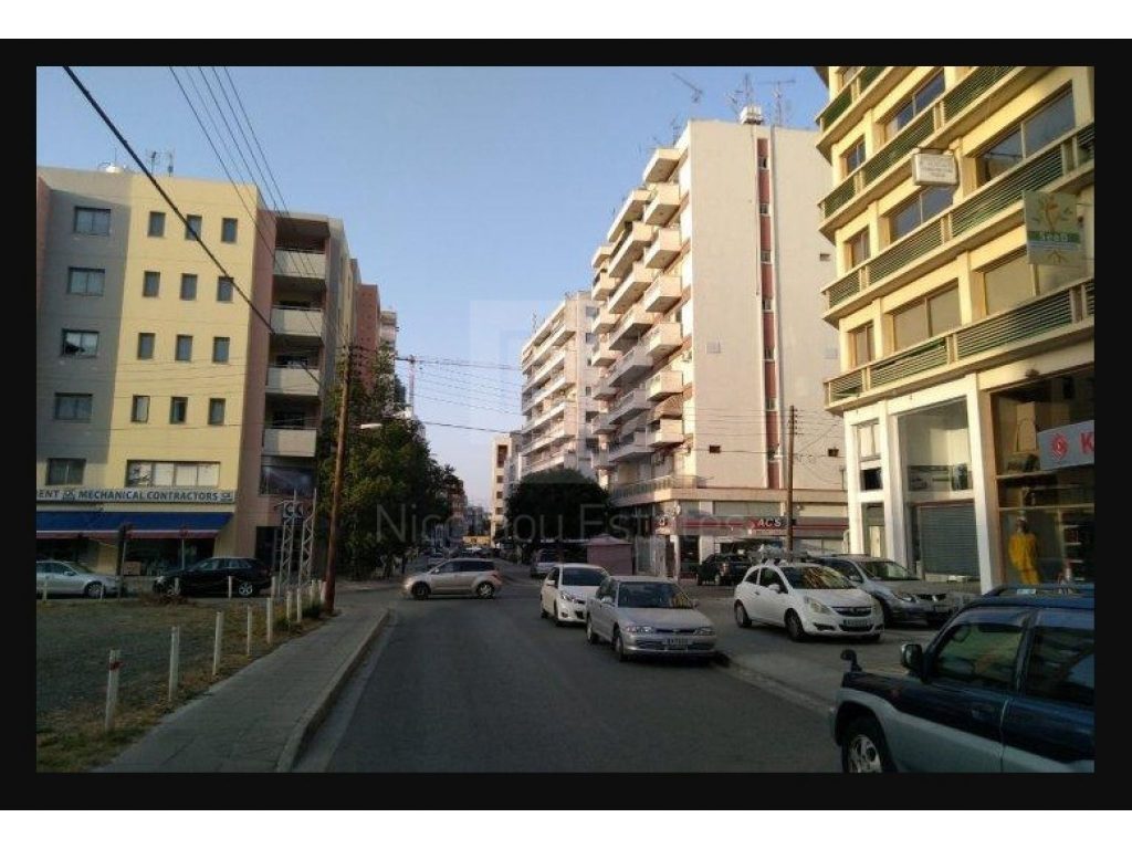 561m² Plot for Sale in Agioi Omologites, Nicosia District