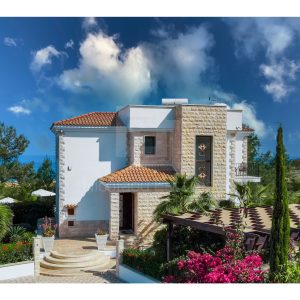 5 Bedroom House for Sale in Argaka, Paphos District