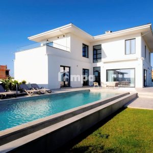 4 Bedroom House for Rent in Larnaca District