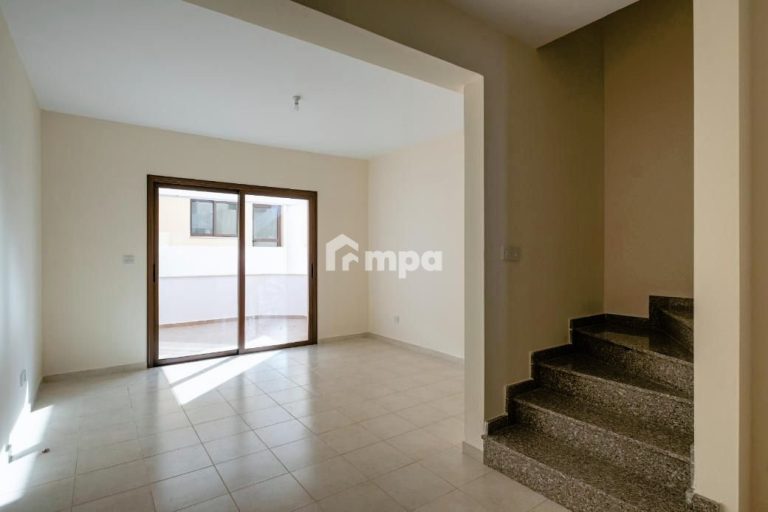 2 Bedroom House for Sale in Peyia, Paphos District