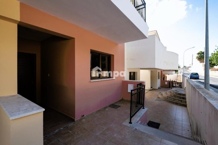 2 Bedroom House for Sale in Peyia, Paphos District