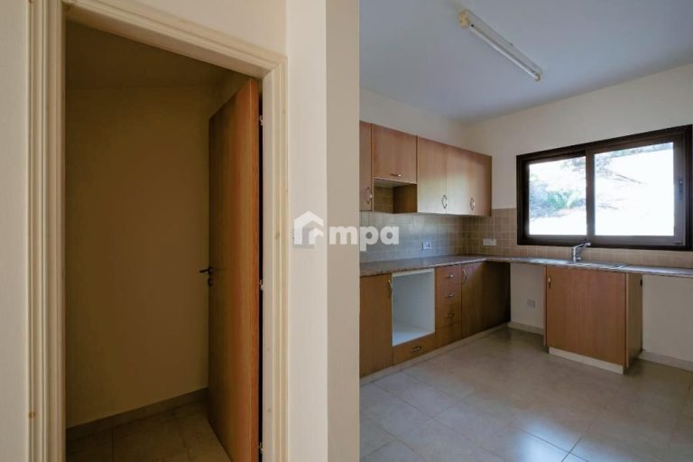 Cheap Houses and Villas for Sale Paphos up to 200000 euro
