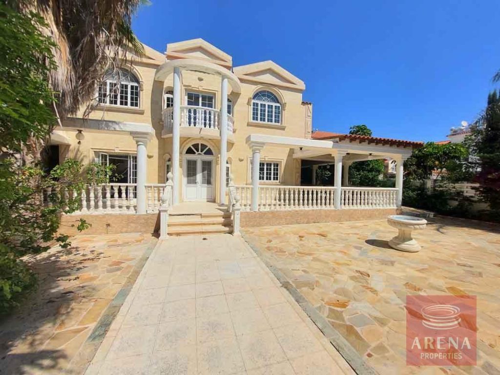 4 Bedroom Villa for Sale in Famagusta District