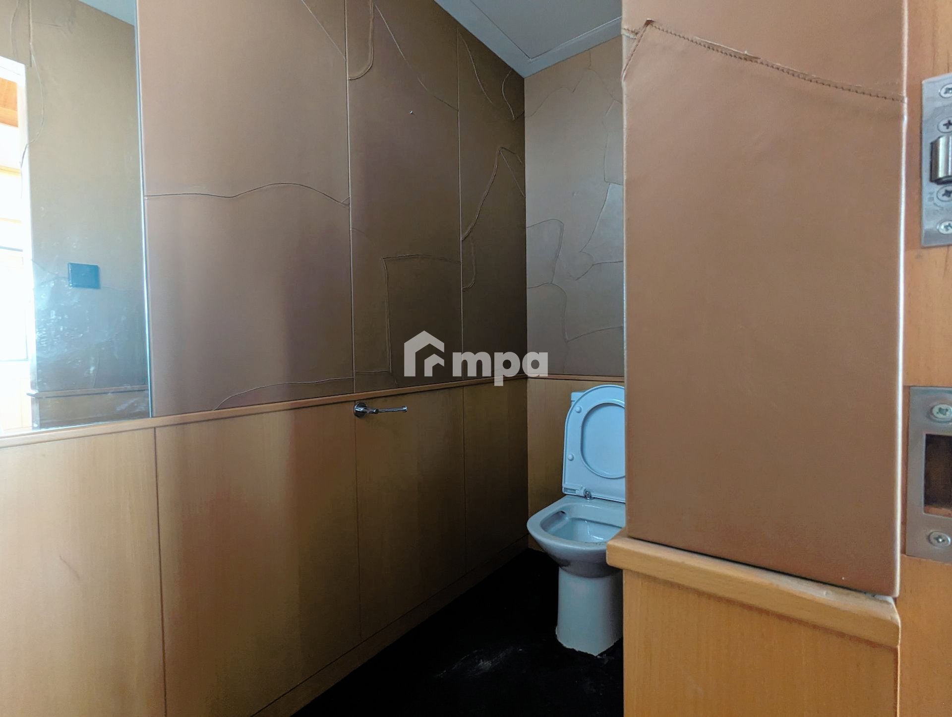 160m² Office for Rent in Nicosia District