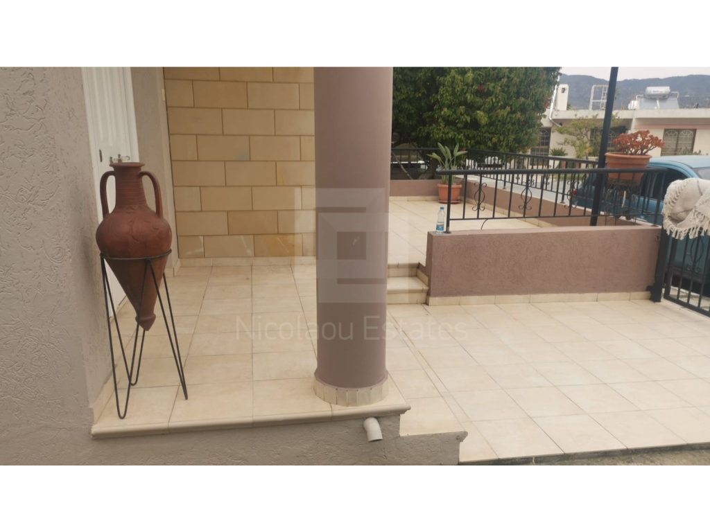 3 Bedroom House for Sale in Parekklisia, Limassol District