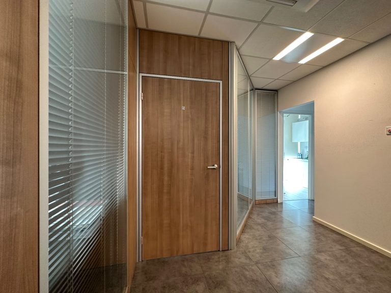 398m² Office for Sale in Limassol – Mesa Geitonia