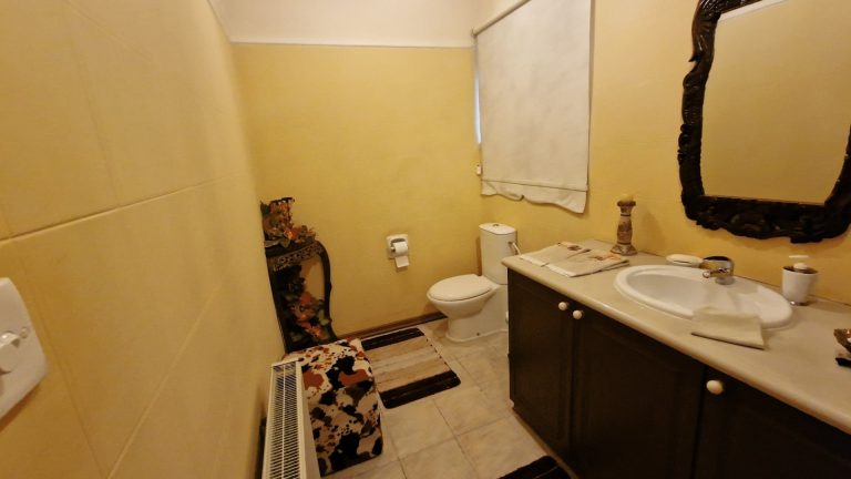 3 Bedroom House for Sale in Agios Tychonas, Limassol District