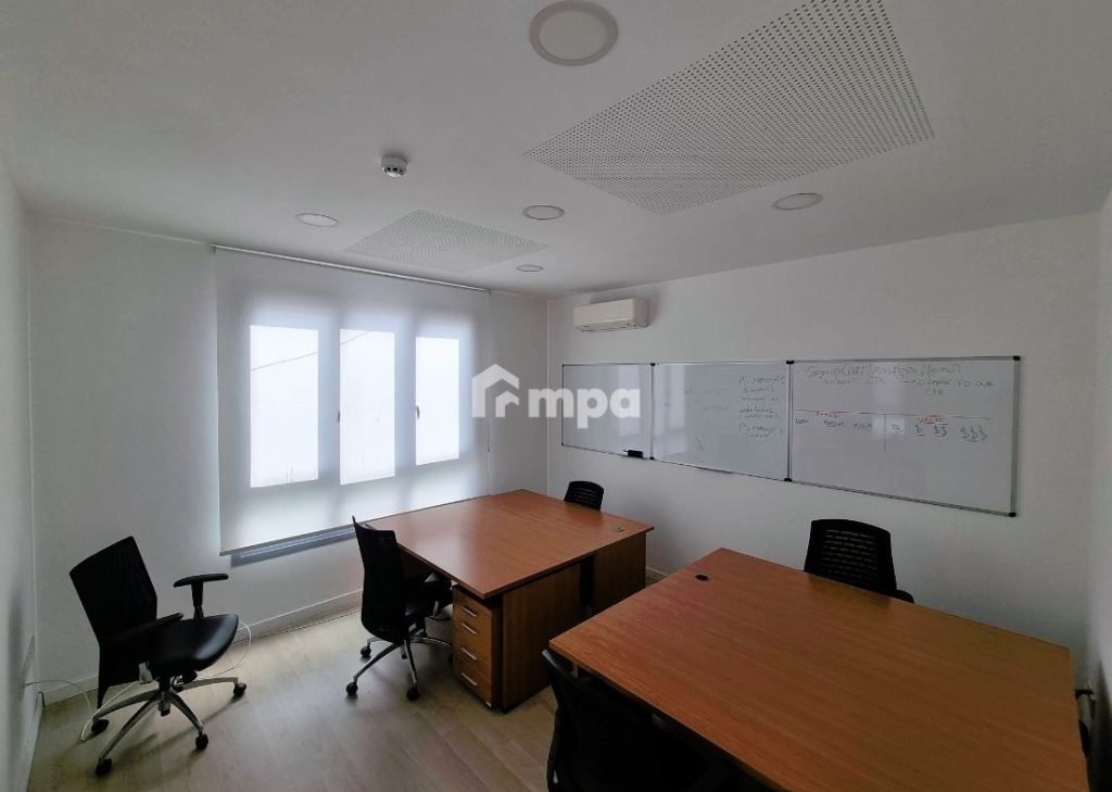 32m² Office for Rent in Nicosia District