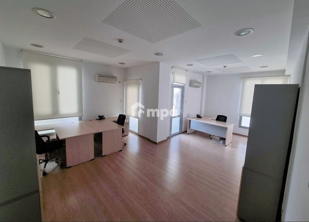17m² Office for Rent in Nicosia District