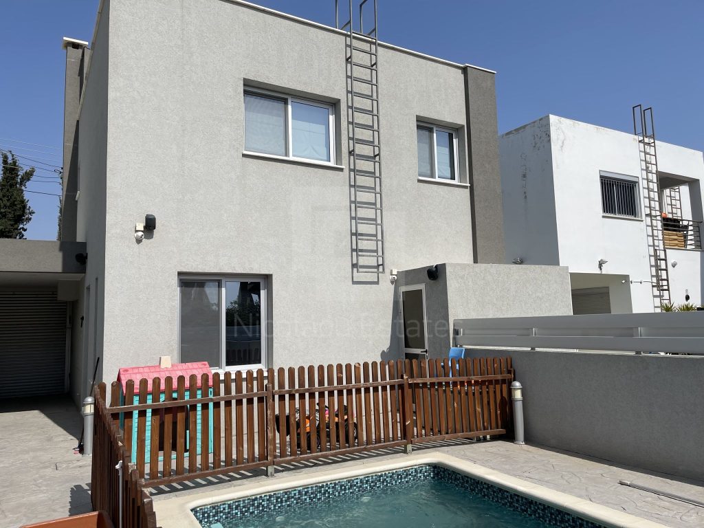 3 Bedroom House for Sale in Limassol – Agios Athanasios