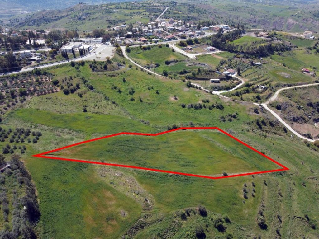 10,034m² Residential Plot for Sale in Choletria, Paphos District