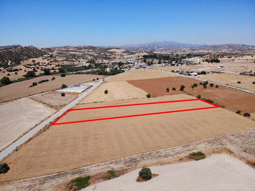 6,096m² Residential Plot for Sale in Alaminos, Larnaca District