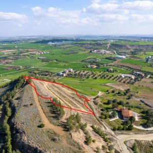 7,358m² Residential Plot for Sale in Pera, Nicosia District