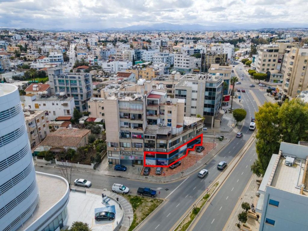 370m² Shop for Sale in Strovolos, Nicosia District