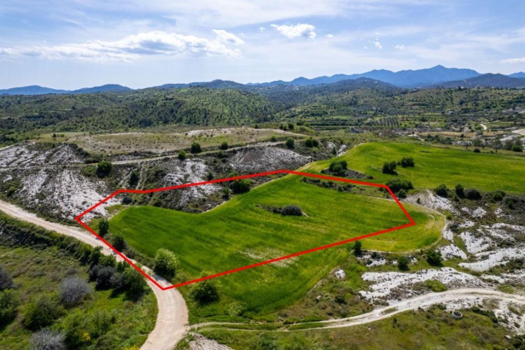 4,330m² Residential Plot for Sale in Kampia, Nicosia District