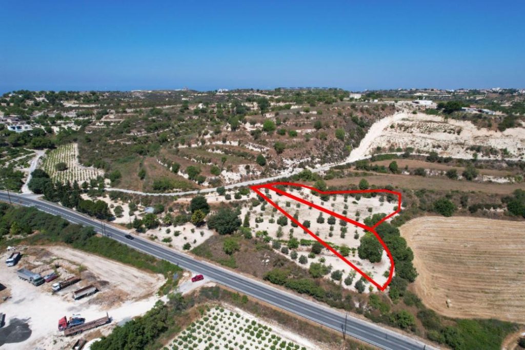 3,271m² Plot for Sale in Tsada, Paphos District