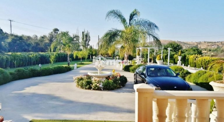 3 Bedroom House for Rent in Korakou, Nicosia District
