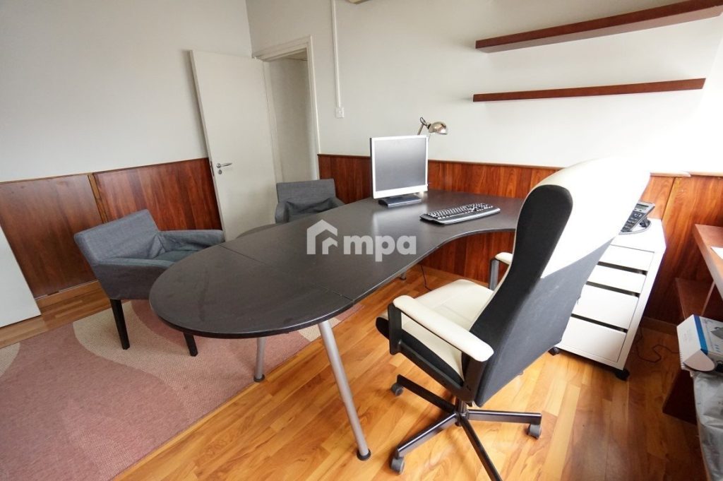 12m² Office for Rent in Nicosia District