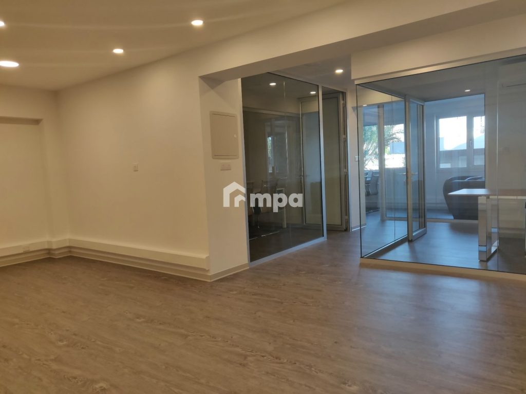 95m² Office for Rent in Strovolos, Nicosia District