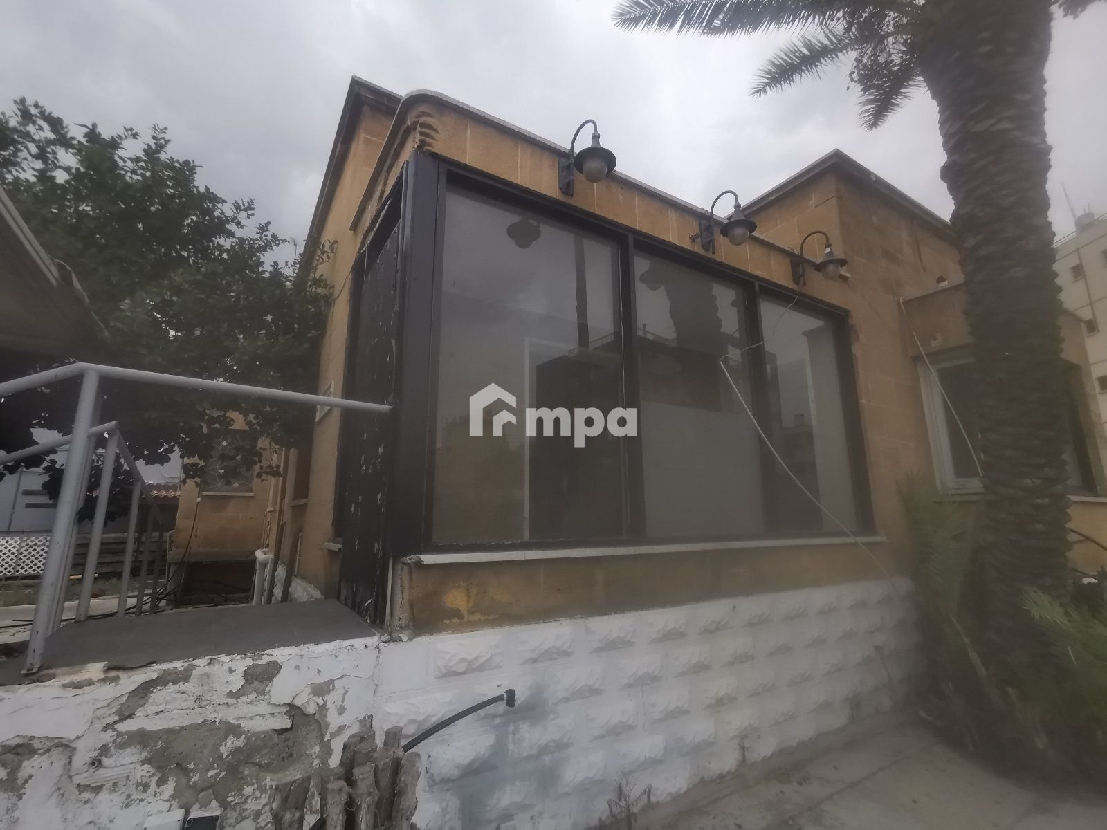 180m² Commercial for Rent in Nicosia – Agios Antonios