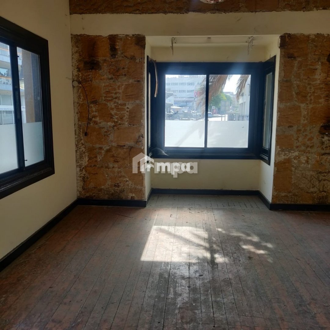 180m² Commercial for Rent in Nicosia – Agios Antonios