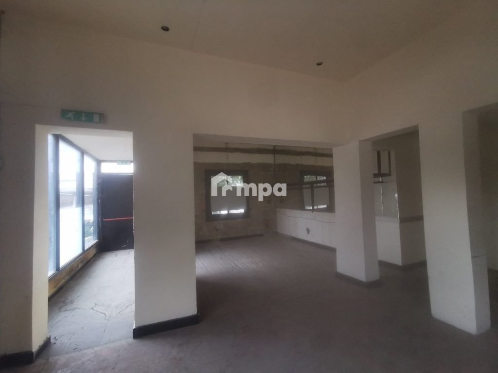 180m² Commercial for Rent in Nicosia – Agios Antonios