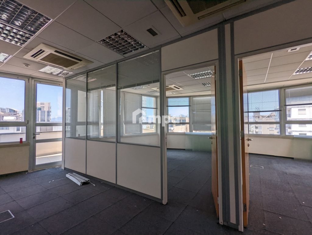 300m² Office for Rent in Nicosia District