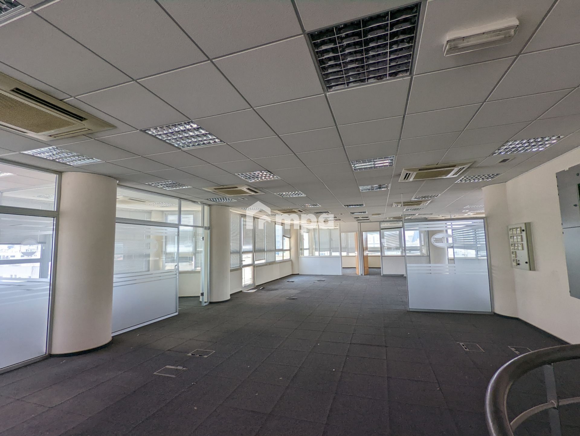 300m² Office for Rent in Nicosia District