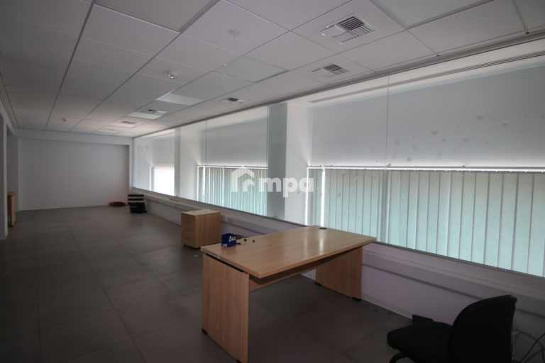 418m² Commercial for Rent in Nicosia District