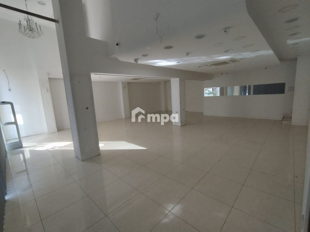 110m² Commercial for Rent in Nicosia District