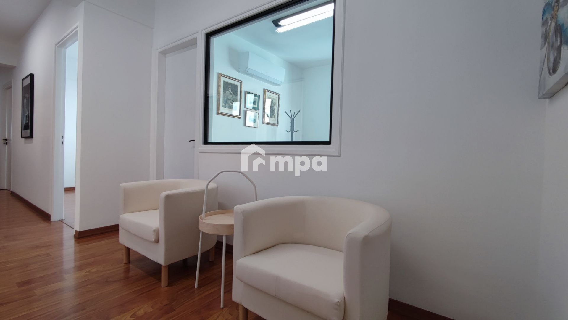 12m² Office for Rent in Nicosia District