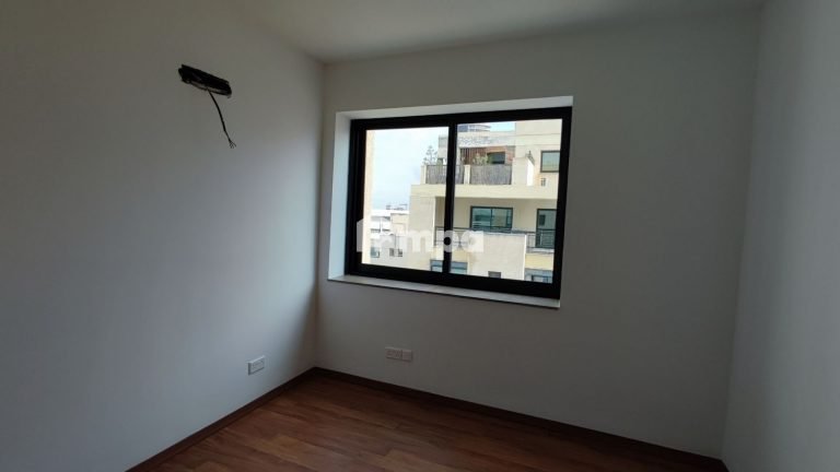 12m² Office for Rent in Nicosia District
