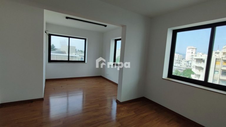 Γραφείο 25m² προς ενοικίαση στην Επαρχία Λευκωσίας