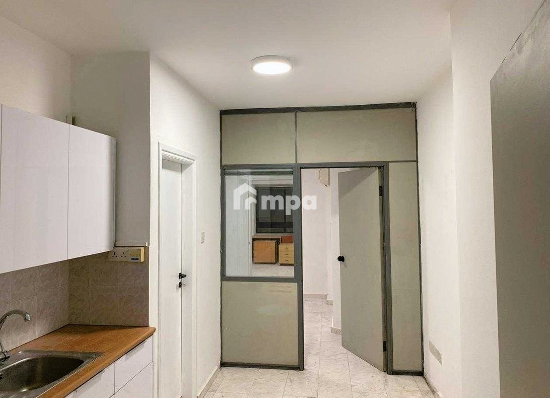 254m² Office for Rent in Nicosia District