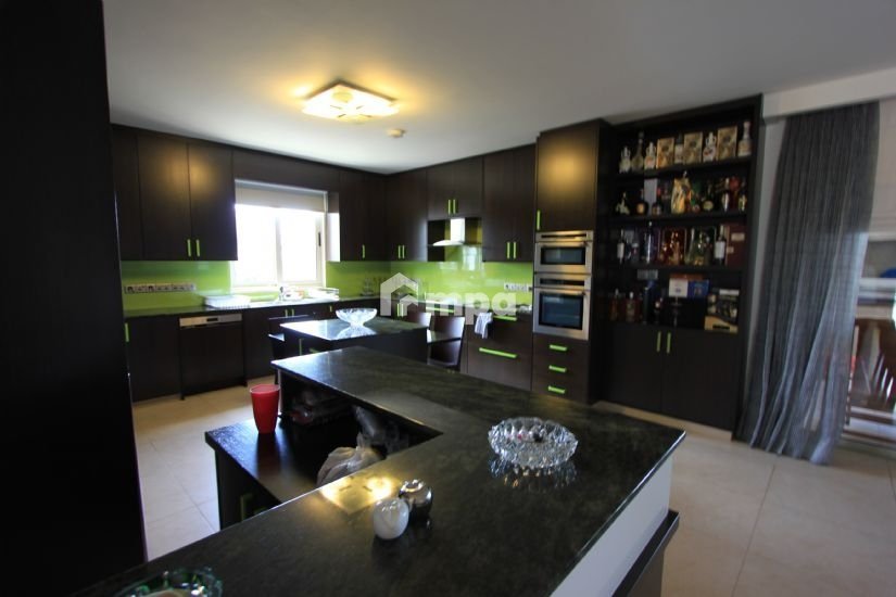 5 Bedroom House for Sale in Latsia, Nicosia District