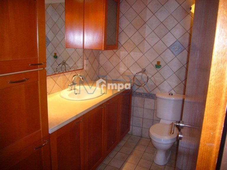 4 Bedroom House for Sale in Strovolos, Nicosia District