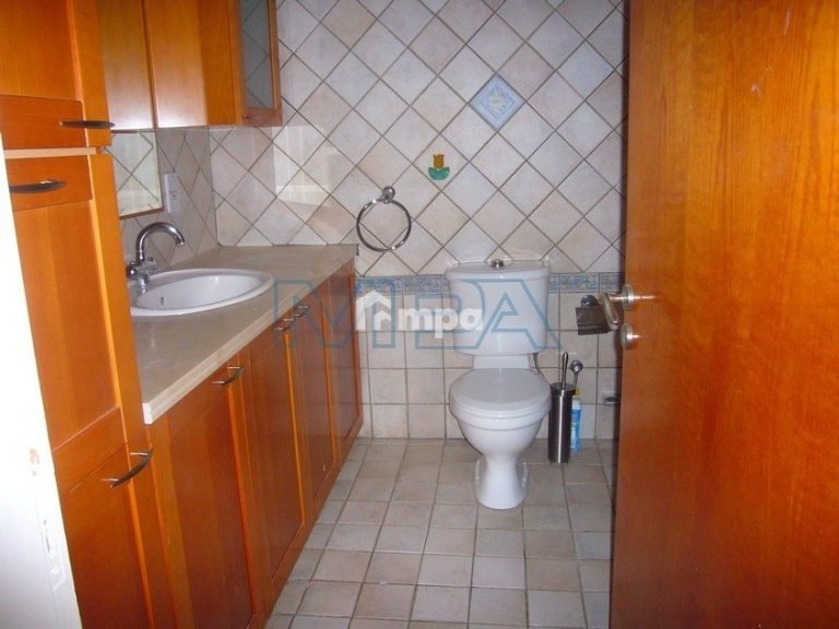 4 Bedroom House for Sale in Strovolos, Nicosia District