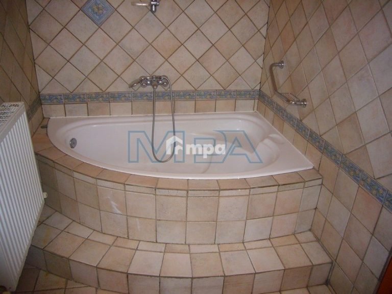 4 Bedroom House for Sale in Strovolos, Nicosia District