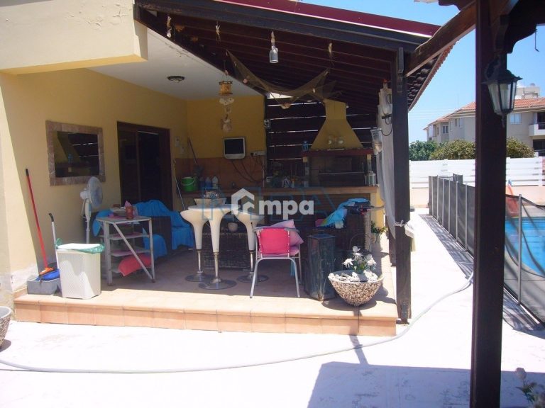 3 Bedroom House for Sale in Lakatamia, Nicosia District