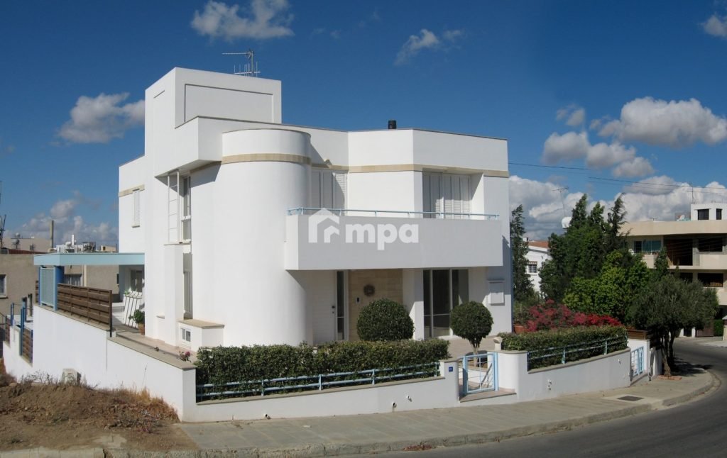 5 Bedroom House for Sale in Nicosia District