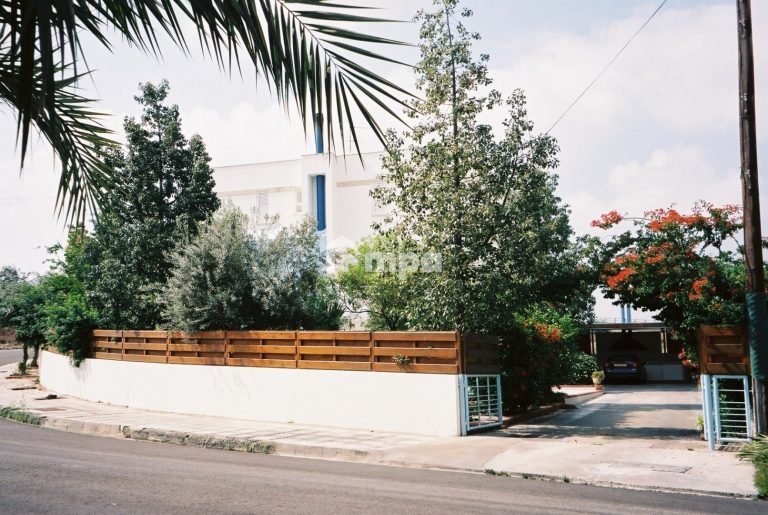 5 Bedroom House for Sale in Nicosia District