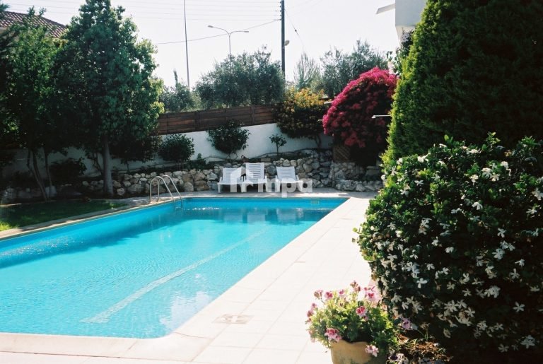 5 Bedroom House for Sale in Nicosia District