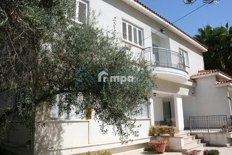 6+ Bedroom House for Sale in Nicosia District
