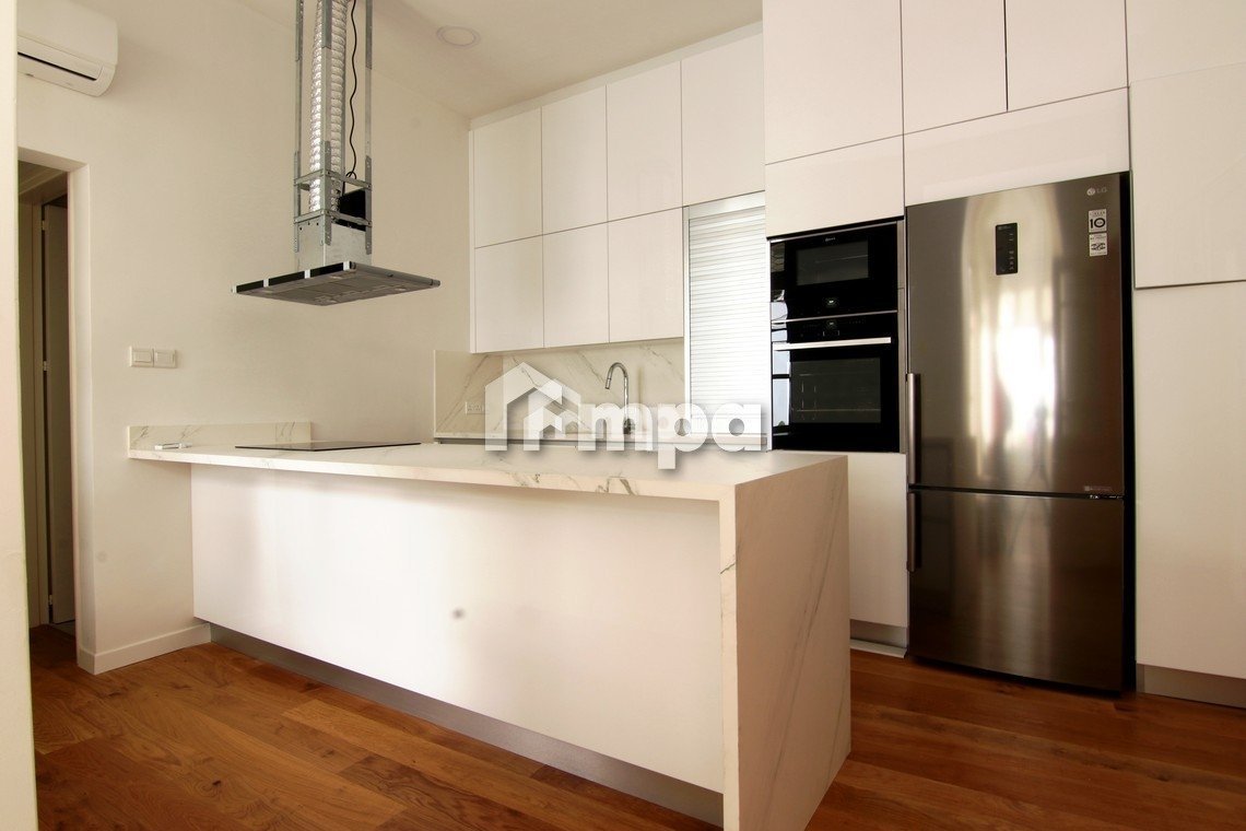 4 Bedroom House for Sale in Agioi Omologites, Nicosia District